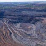 مشکلات زیست محیطی در استخراج معادن فلزی و زغال